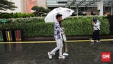 FOTO: Hujan Deras Guyur Jakarta Derasnya curah hujan hampir rata mengguyur wilayah DKI Jakarta dan sekitarnya pada Jumat siang, mendinginkan suhu yang panas dalam beberapa bulan terakhir.