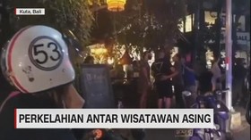 VIDEO: Perkelahian Antar Wisatawan Asing