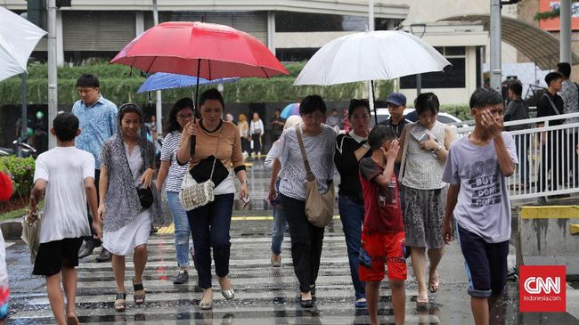 Hari Ini, Jakarta Waspada Hujan Disertai Angin Kencang