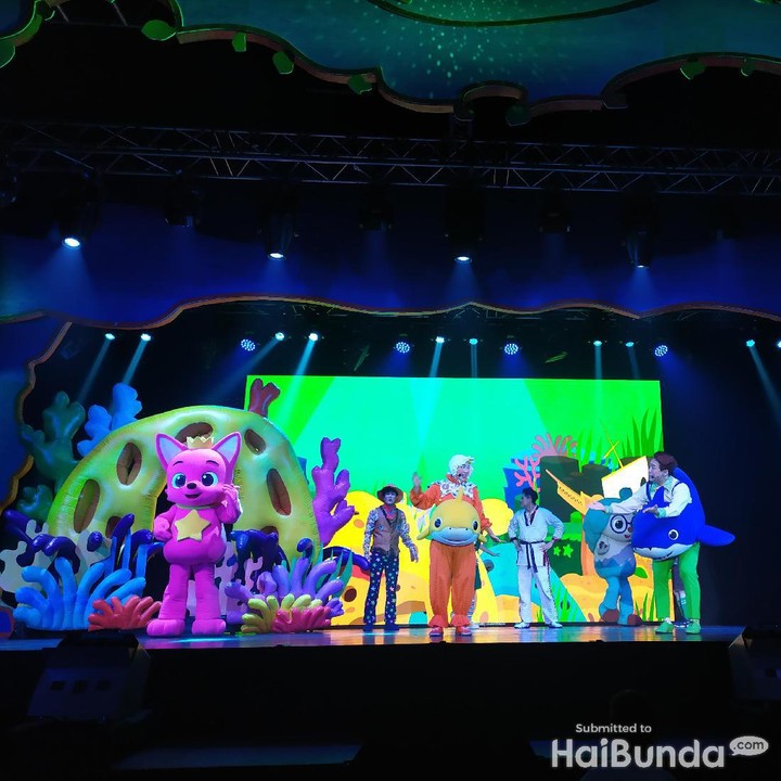 Acara Pinkfong Baby Shark Live Musical diselenggarakan di Hall Basket Gelora Bung Karno (GBK), Jakarta, Jumat (1/11/2019). Meriah banget! (Foto: Yuni Ayu Amida) <br /><span class="im"><br /></span>