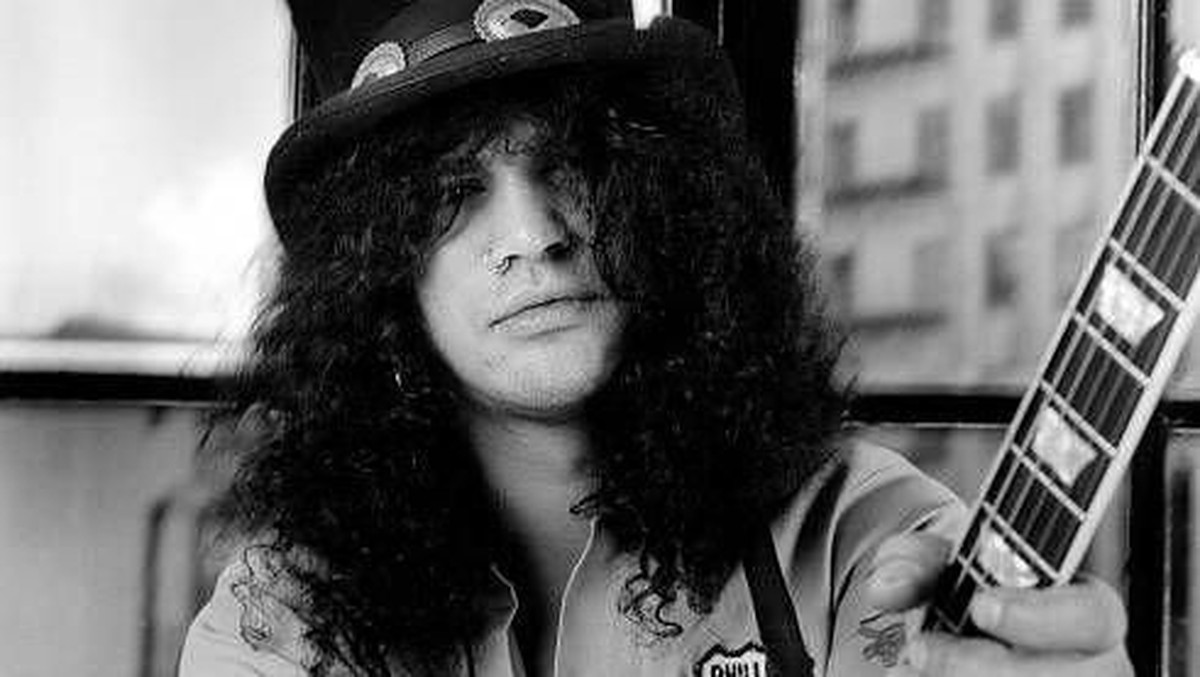 Lagu milik Guns N' Roses&comma; November Rain&comma; seketika menjadi trending&period; Pasalnya sebagai wilayah Jakarta diturun hujan di awal November ini&period;