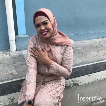 Dipaksa Jadi Artis, Sang Putri Tak Akui Elly Sugigi Ibunya