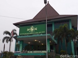 Ini Tanggapan PWNU Jatim soal Fatwa MUI Salat di Rumah