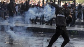 Demonstrasi Chile Meluas Hingga Ke Pemukiman Elite