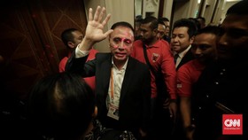 Garasi Ketum PSSI Iwan Bule: Truk Toyota Hingga Motor China