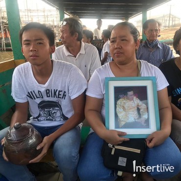 Ini Dia Detik-detik Pelarungan Jenazah Suhu Naga di Laut