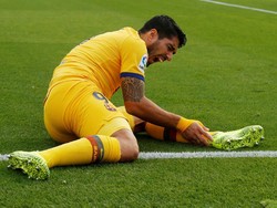 Luis Suarez Absen Empat Bulan Usai Jalani Operasi Lutut