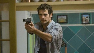 img-title Bioskop Trans TV Akhir Pekan, Perjuangan Henry Cavill Hadapi Masalah Hidup