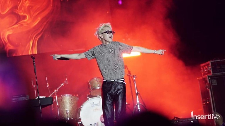 Zion. T belum lama ini tampil di sebuah acara musik di Jakarta. Aksi panggungnya menuai banyak pujian lantaran memukau para penonton.