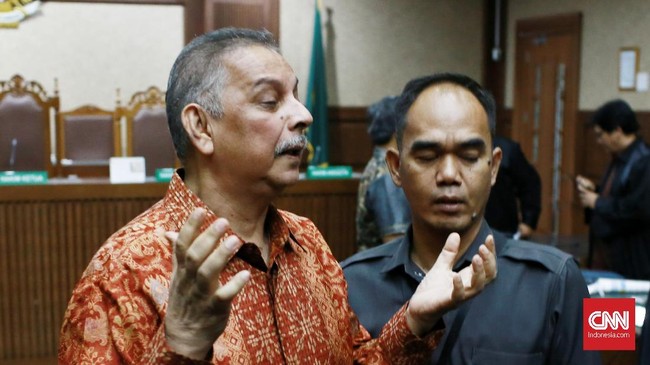 Eks Dirut PLN Sofyan Basir mengaku lega dan bersyukur usai mendengar vonis bebas dari majelis hakim terkait kasus yang menyeretnya di proyek PLTU Riau-1.