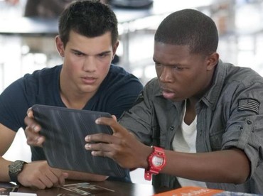 Bioskop Trans TV Hari Ini, Taylor Lautner Diculik