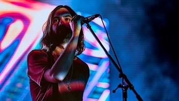 Lirik Lagu It Might Be Time - Tame Impala