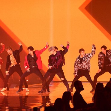 NCT 127 Berhasil Gebrak Panggung MTV EMA 2019