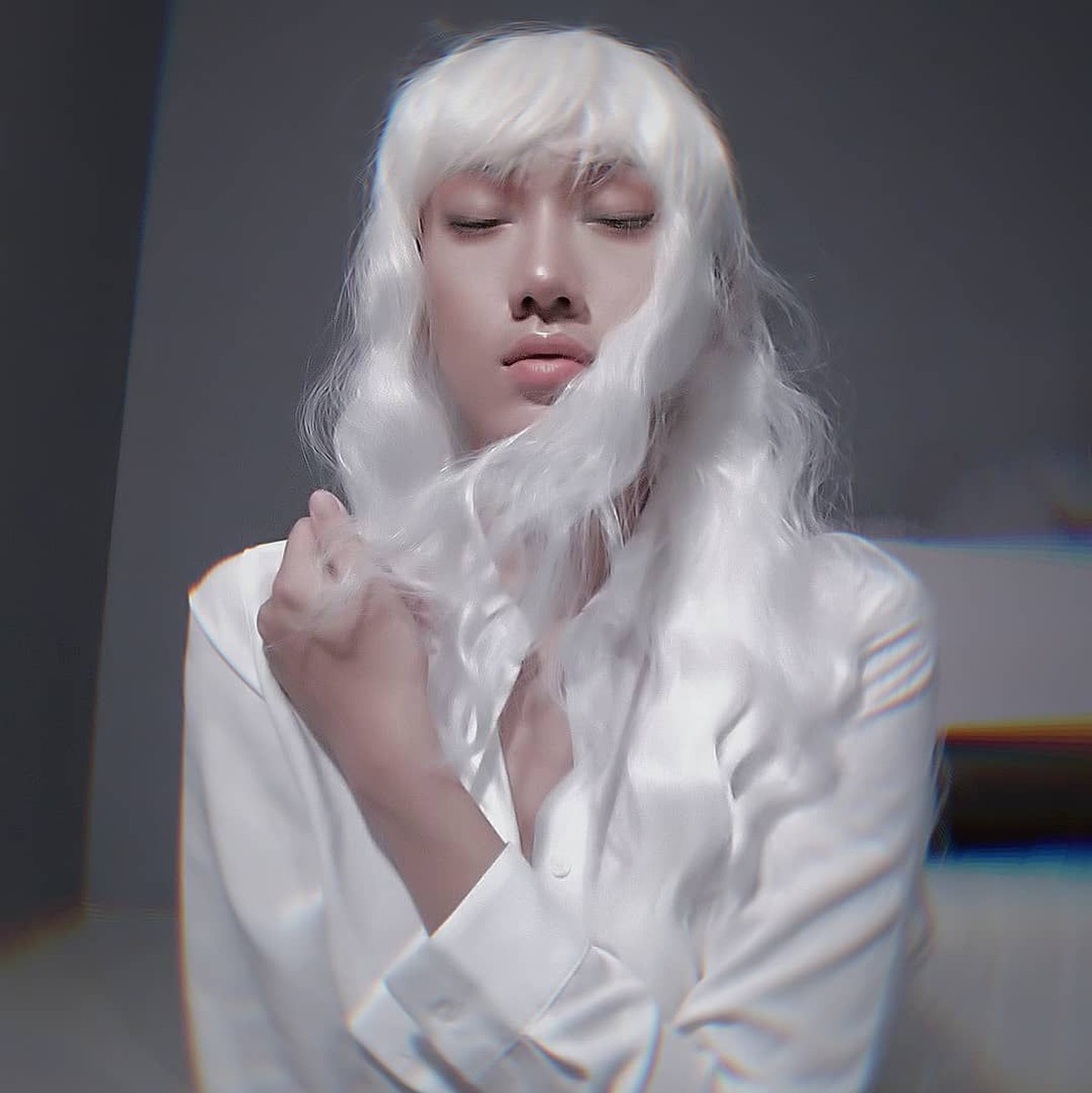 Lola Zieta&comma; wanita cosplayer ini mendadak viral karena mengaku adalah seorang panseksual&period; Penampilan seksinya di Instagram juga menjadi sorotan publik&period;