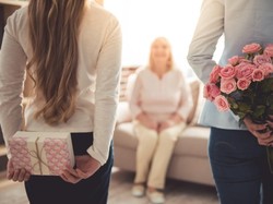 80 Ucapan Ulang Tahun untuk Ayah dan Ibu: Lucu-Menyentuh Hati