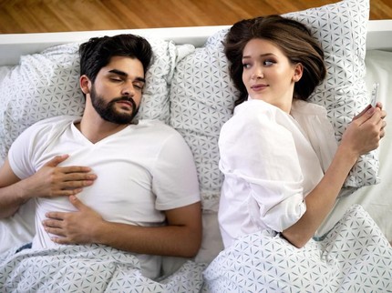 3 Posis Seks Sebelum Tidur yang Bikin Bunda Rileks & Tidur Lebih Lelap