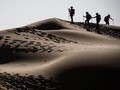 FOTO: Para Wanita Pelintas Gurun Sahara