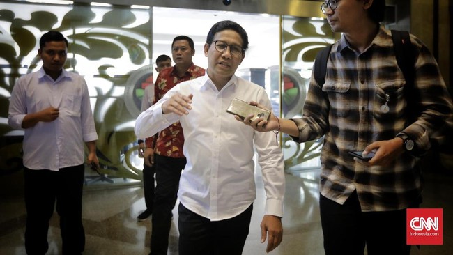 Mendes PDTT Abdul Halim Iskandar menyebut dana desa tak bisa digunakan untuk mengganti rugi ternak yang mati karena PMK tetapi bisa digunakan untuk karantina.