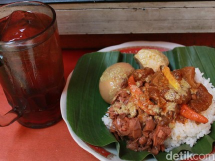 3 Resep Gudeg Jogja, Termasuk Cara Membuat Sambal Pedas Mantap