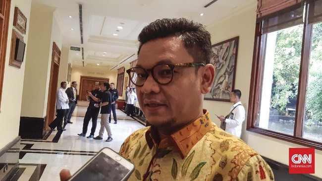 Ketua DPP Golkar Ace Hasan menyebut jika pilkada langsung ditiadakan dan dikembalikan mekanisme pemilihan di DPRD maka sama saja dengan kemunduran demokrasi.