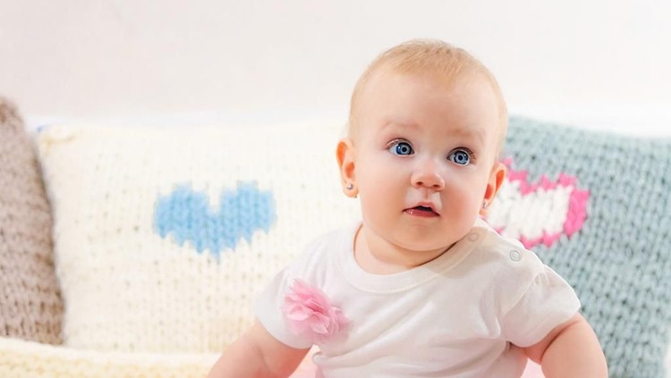 Ingin anak kelak menjadi pemimpin? Bunda bisa cari inspirasi nama bayi laki-laki bermakna pemimpin di sini ya.