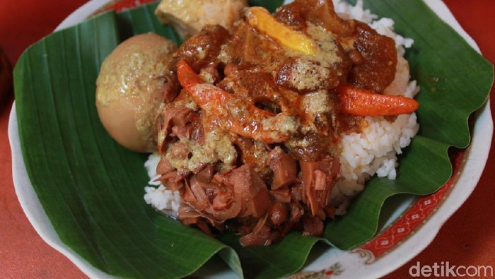 gudeg bu tinah
