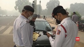 VIDEO: India Berlakukan Ganjil Genap Untuk Kurangi Polusi