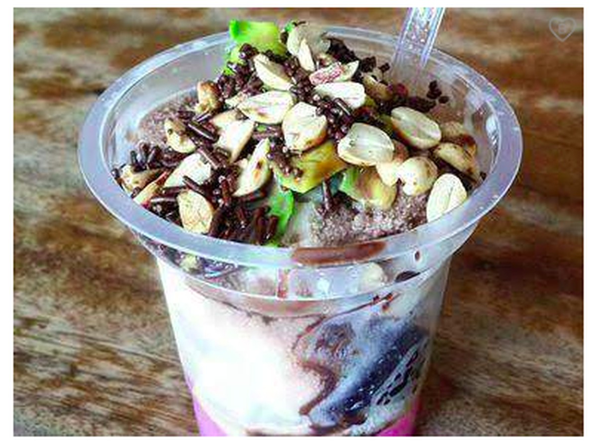 Meski banyak jajanan hits yang bermunculan dewasa ini&period; 7 jajanan tahun 90-an ini masih setia dipilih netizen untuk memuaskan hasrat kulinernya&comma; apa saja&quest;