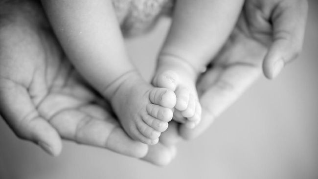 In-vitro fertilization (IVF) atau kerap disebut bayi tabung merupakan salah satu terapi yang bisa dipilih pasangan untuk memperoleh keturunan.