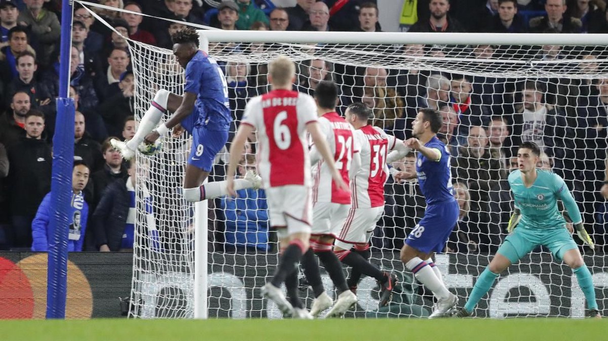 FOTO: Chelsea vs Ajax, Cerita Delapan Gol dan Dua Kartu Merah