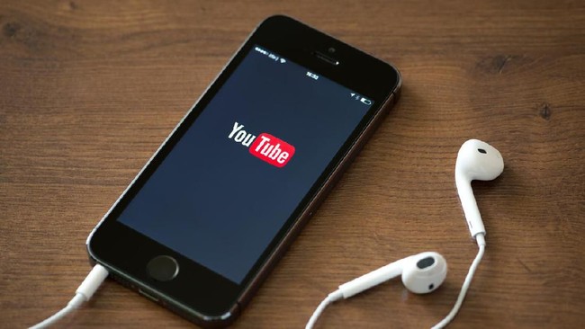 Youtube masih menjadi media sosial yang paling banyak digunakan di Indonesia. 