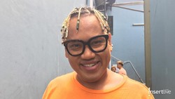 Pamer Gaya Rambut Baru, Uya Kuya: Lebih Mahal Dari Kepang
