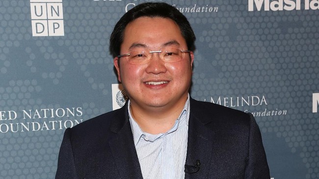 Malaysia menyatakan buronan skandal penggelapan dana 1MDB, Low Taek Jho alias Jho Low, bersembunyi di Macau, China.