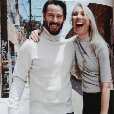 Makin Mesra, Keanu Reeves dan Kekasih Bersama di Lokasi Syuting 'The Matrix 4'