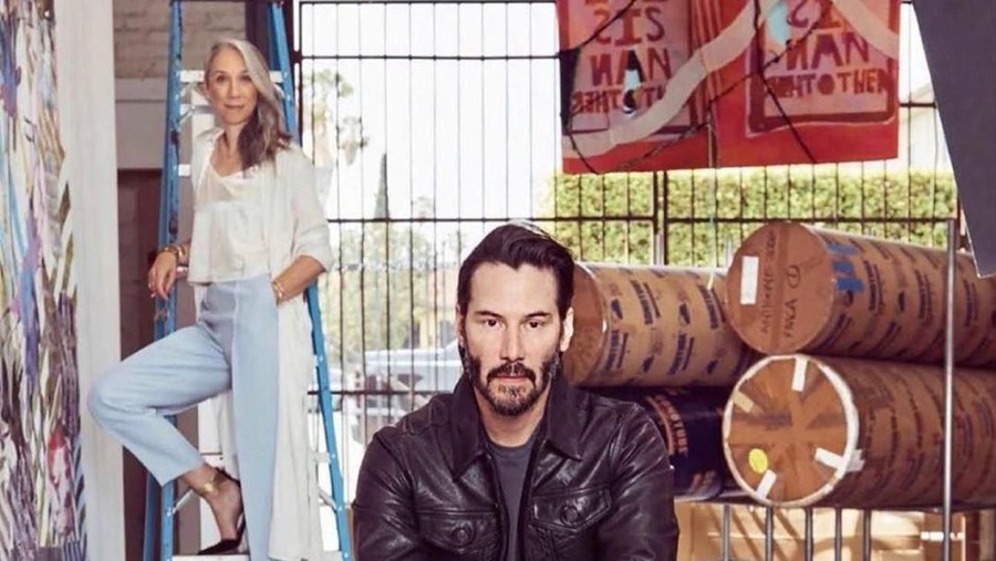 Para pecinta Keanu Reeves sudah tahu bahwa kedua film yang dibintangi aktor ganteng tersebut akan dirilis di hari yang sama pada 21 Mei 2021 mendatang.