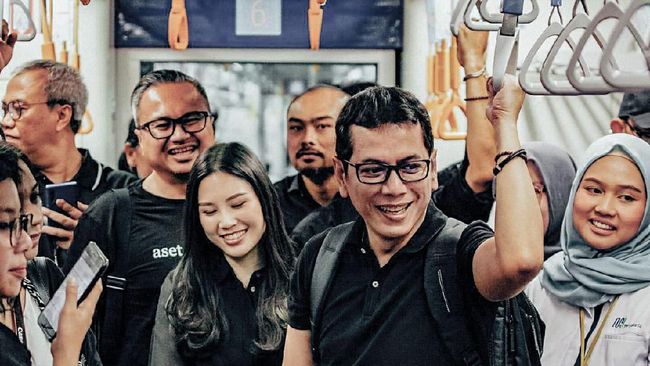 Sebelum membesarkan secara global, Wishnutama dan Angela ingin produk pariwisata dan ekonomi kreatif Indonesia terlebih dulu besar di Asia.