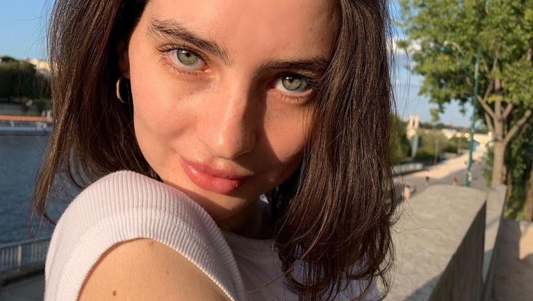 Meadow Walker baru saja merayakan ulangtahunnya yang ke-21 tahun. Berikut pesona kecantikannya.
