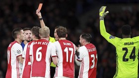 Pelajaran Penting dari Jiwa Besar Ajax Amsterdam