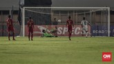 FOTO: Timnas Indonesia U-19 Taklukkan Timor Leste Timnas Indonesia menang 3-1 atas Timor Leste dalam laga pertama kualifikasi Piala Asia U-19 dan memimpin klasemen Grup K.