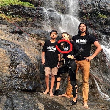 Penampakan di Foto MTMA, Paranormal: Itu Tangan Makhluk Dimensi Lain