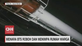 VIDEO: Menara BTS Roboh Timpa Rumah Warga di Depok