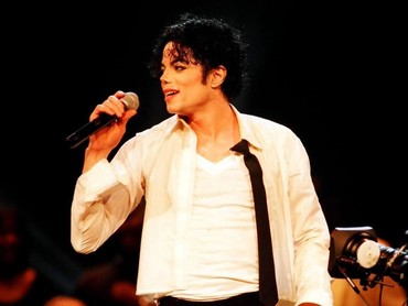 img-title Dokumen Aplikasi Paspor Michael Jackson Bocor & Sukses Dilelang Rp1 M