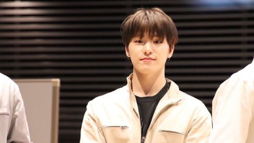 img-title Yeay! Dino SEVENTEEN Sembuh dari COVID-19 dan Siap Ikut Tur Konser