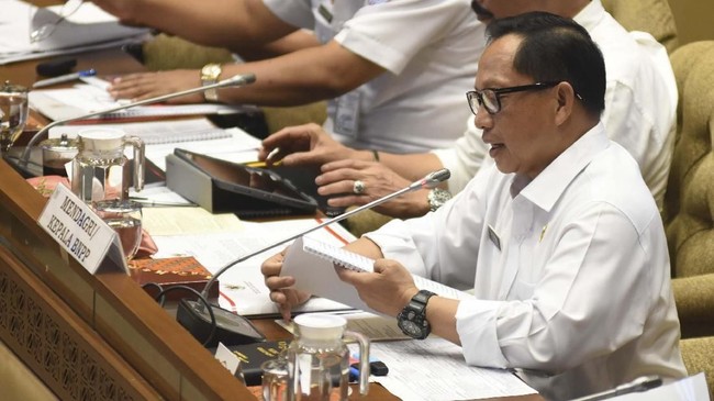 Mendagri Tito dukung pembentukan Satu Data Indonesia. Dia pun memastikan kesiapan integrasi sistem data Kemendagri ke Satu Data Indonesia.