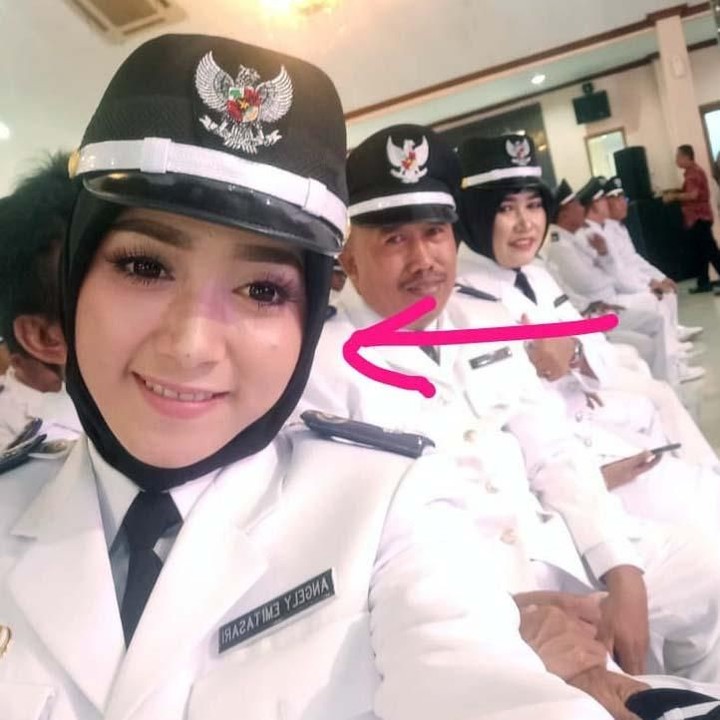 <p>Angely Emitasari sudah bernyanyi sejak masih kelas 3 SMA. (Foto: Istimewa)</p>