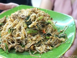 5 Mantan Chef Restoran yang Kini Jualan di Gang Sempit