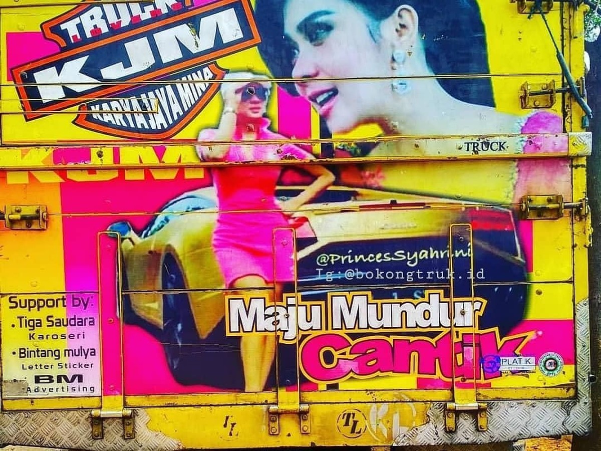Tujuh artis berikut ini wajahnya pernah terpampang di badan truk&period; Ada siapa saja&quest;