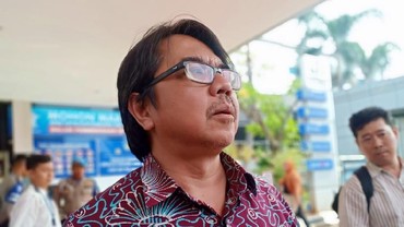 Heboh Kabar Ade Armando Tewas Kecelakaan, Ini Faktanya
