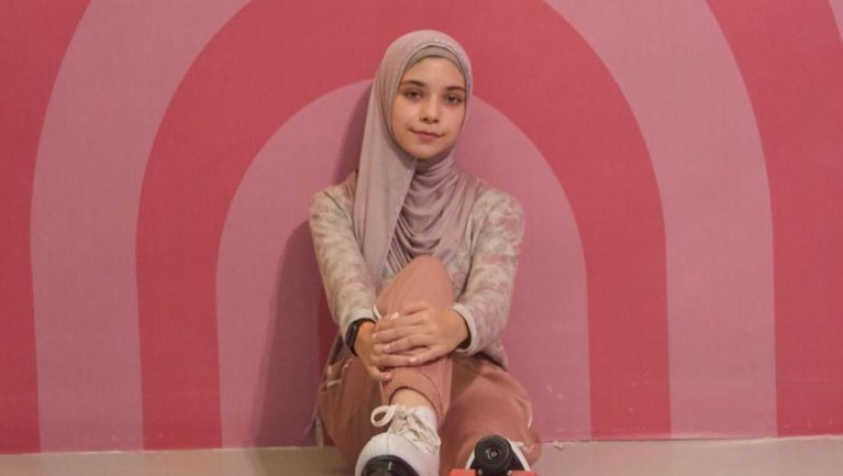 Putri dari pasangan Ayu Azhari dan Mike Tramp, Isabel Azhari, kini menjelma menjadi perempuan cantik yang dewasa. Seperti apa potret terbaru Isabel Azhari?