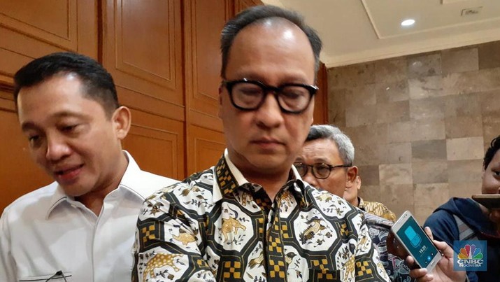 Menperin Agus Gumiwang Menperin Agus Gumiwang